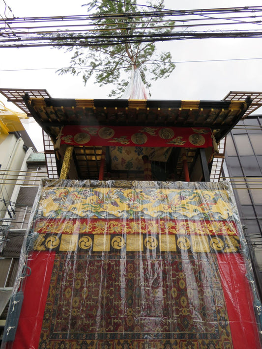 祇園祭 山鉾 どっちが前??
